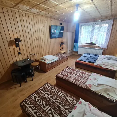 Małe Ciche Uantosi, Blisko Wyciąg Narciarski, Idealne Miesce Na Wypad W Góry -rusinowa Polana-zgorzelisko-tarasówka-wiktorówki-palenica-gesia Szyja-morskie Oko Alojamento de Acomodação e Pequeno-almoço 3*