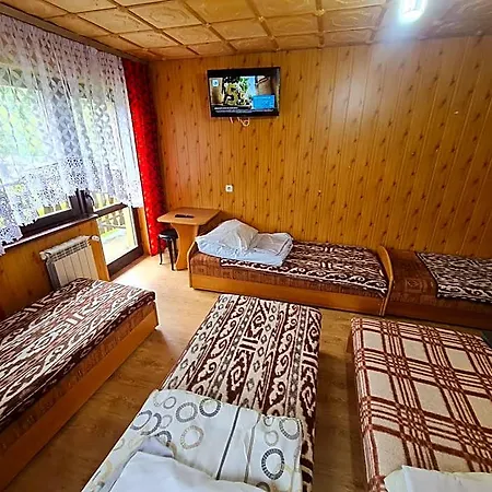 住宿加早餐酒店 Male Ciche Uantosi, Blisko Wyciagu Narciarskiego I Sky Walk Serce Poronina, Idealne Miesce Na Wypad W Gory -rusinowa Polana-zgorzelisko-tarasowka-palenica-morskie Oko 穆扎希赫尔